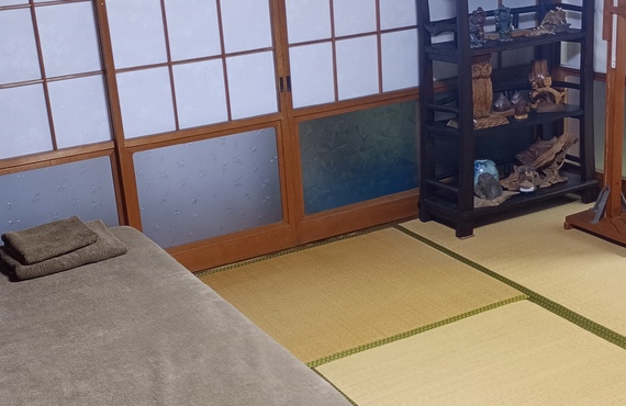 古民家の温もりで心と体を癒す鍼灸院へようこそ